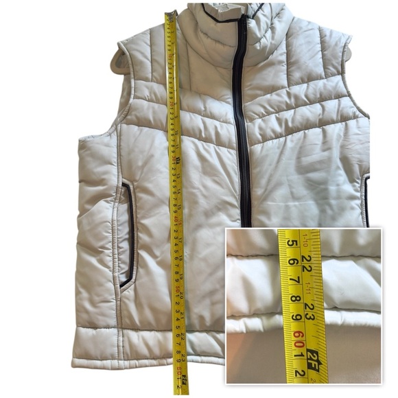 Vintage Altra Down Puffer Vest Womens M Boulder CO Pale Gray Sleeveless Jacket - Picture 8 of 9